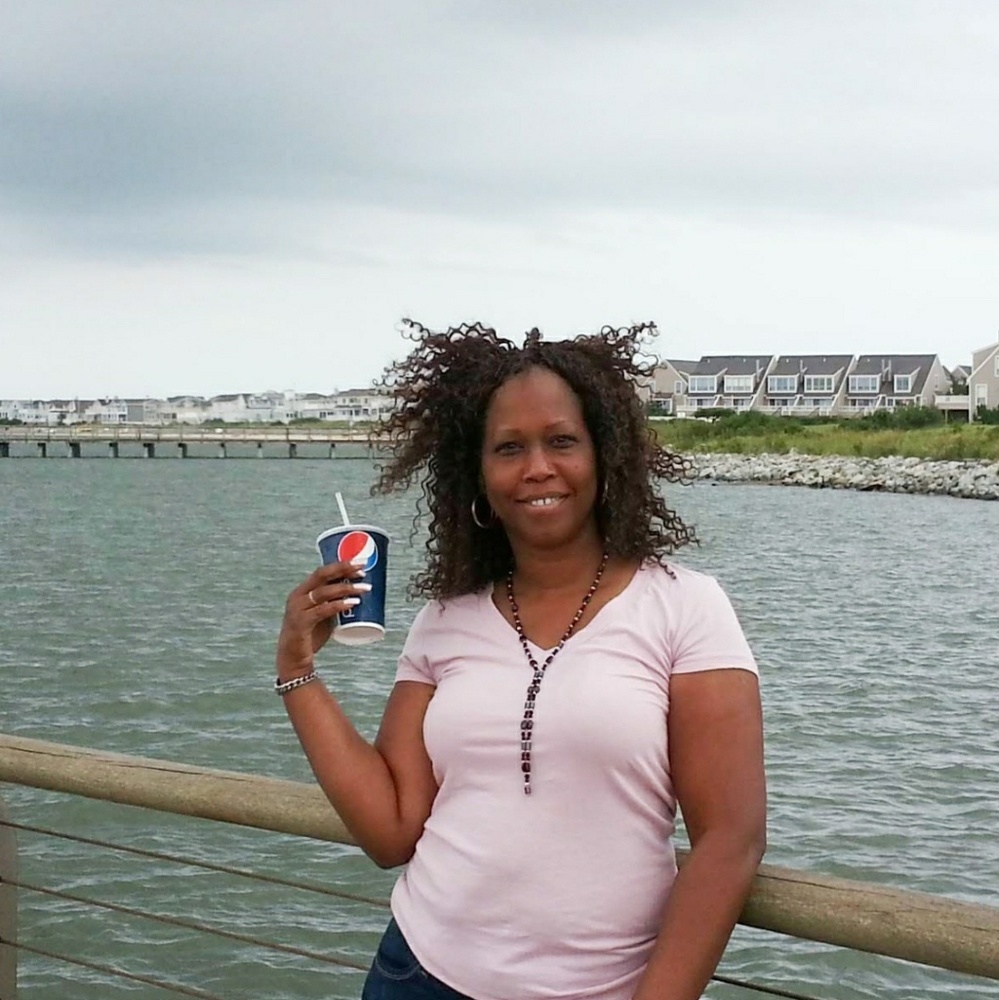 Meet your Posher, Renee